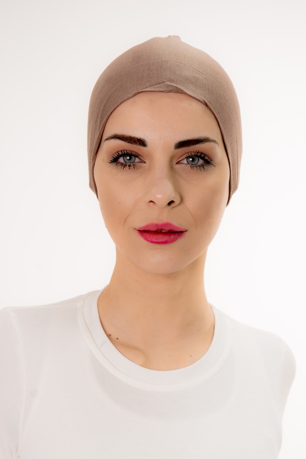 Önü Dikişsiz Bağlamalı Vizon Rengi Bone